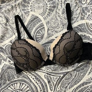 Black and beige bra. Host pick.